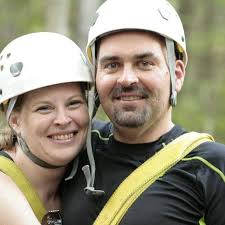 Are there any Halloween Horror Nights houses that may be problematic for  someone with a shoulder injury?