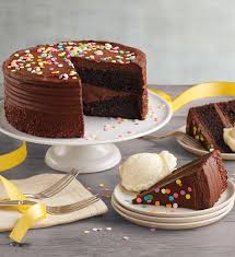 Gateau D Anniversaire 2 Recettes Tres Gourmandes Deco De Fete Recettes Zenidees Gateau Anniversaire Chocolat Decoration Gateau Chocolat Idee Gateau Chocolat