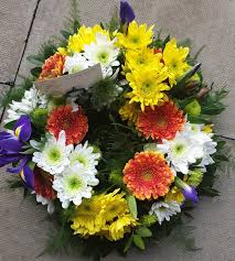 Based in highcliffe, we are wedding specialist working with many venues in our direct area! Bottom Of The Garden Flowers Clairefrombotgf Twitter