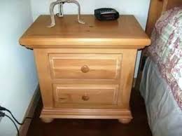 Luxury Broyhill Fontana Dresser Pics Awesome Broyhill Fontana Dresser Or Genuine Traditional Bedroom Nightstand Honey Pine Broyhill Fontana Dresser Mirror 49 B