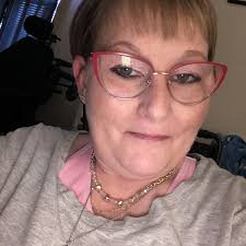 What was your first knee osteoarthritis symptoms? I'm 39 and it's been  aching for over a year with some grinding.