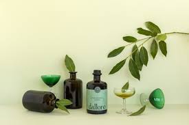 Maybe you would like to learn more about one of these? Dalloro Liquore Di Alloro Siciliano Quando La Lentezza Crea Bellezza Storie Di Eccellenza