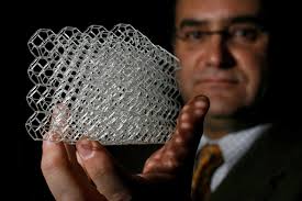 UT-Arlington students invent windmill that could power smartphones