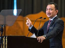Demikian reaksi dr maszlee malik apabila dinamakan sebagai menteri pendidikan. Maszlee Sebak Kenang Jasa Gurunya