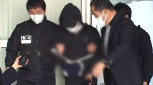 경찰이 서울 노원구 아파트에서 세 모녀를 살인한 혐의를 받는 피의자 a씨에 대해 구속영장을 신청했다. Y 7ujaxnxrf9vm