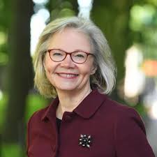 Olympic gymnasts, McDormand and actress who gave us: 'What are you wearing,  Jake from State Farm?' among famous female formers who called area home