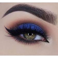 Goz Makyaji Icin Muhtesem Eyeliner Modelleri Mavi Makyaj Mavi Goz Makyaji Makyaj