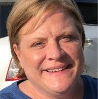 Lisa Duquette's Instagram, Twitter & Facebook