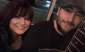 Thunder Bar and Grill & Entertainment