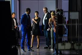 Amtlich zunächst sarah wagenknecht) ist eine deutsche politikerin (pds, die linke), volkswirtin und publizistin. Pin On Sahra Wagenknecht