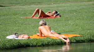 Immer Weniger Nackte Im Englischen Garten Munchen Sz De