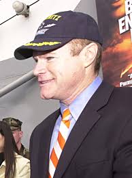 John Travolta y Sylvester Stallone en una salida nocturna, 1983.⏳