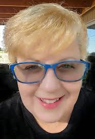 Martha Lamm's Instagram, Twitter & Facebook