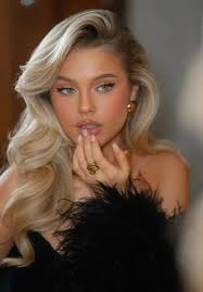 Beautiful women faces