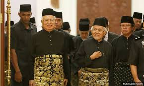 Wahab telah aktif di dalam politik negeri sarawak, berkhidmat sebagai ahli dewan undangan. Malaysiakini Taib S Tenure As S Wak Governor Extended Another Four Years
