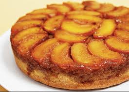 La torta crostata alle pesche è un dolce particolare e molto bello da vedere, ma allo stesso tempo davvero facile da preparare: Torta Alle Pesche Rovesciata Un Dolce Rinomato E Buonissimo