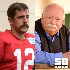 Sep 18, 2014 · aaron rodgers vs. Aaron Rodgers 1970s Mustache Is The Season S Grooviest New Meme Sbnation Com