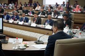 Aras 6, setia perdana 2, kompleks setia perdana, pusat pentadbiran kerajaan persekutuan 62502 putrajaya malaysia. Mohamed Azmin Ali Auf Twitter Pertemuan Yang Positif Dengan Ketua Ketua Jabatan Perkhidmatan Tadbir Negeri Kedah Bersama Yab Mukhrizmahathir Hubungan Erat Antara Kerajaan Persekutuan Dan Kerajaan Negeri Demi Pembangunan Dan Kemakmuran