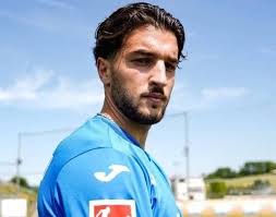 Pagkatapos ng Kosovo at Switzerland, isa pang pambansang koponan ang  nagpadala ng imbitasyon kay Leon Avdullah