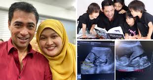 Музафар шукор, шейх — ше́йх музафа́р шуко́р (малайск. Seorang Perempuan Seperti Kemahuan Dr Halina Sibuk Dengan Pesanan Buku Dr Sheikh Muszaphar Hampir Terlepas Temu Janji Keluarga