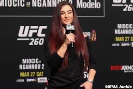 Miesha tate def marion reneau via tko (punches) (rd. Ufc News Miesha Tate Came Back For Title Gold Not Money