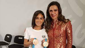 Maybe you would like to learn more about one of these? Tunden A Paola Espinosa Por Agradecer De Corazon A Amlo Y Ana Gabriela Guevara