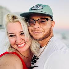 Are there churches around the area with wonderful music programs for  worship?