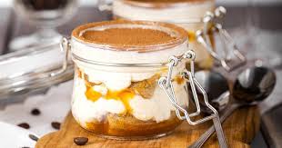 Le Tiramisu Peche Et Caramel Au Beurre Sale Le Dessert Express Et Gourmand Qui Ravira Vos Papilles Tiramisu Peche Recette Tiramisu Peche Tiramisu Recette