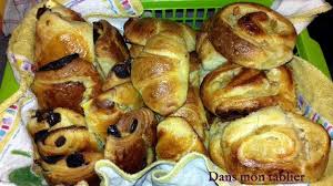Dans Mon Tablier Petites Viennoiseries Pour Le Petit Dejeuner Du Ma Petit Dejeuner Dejeuner Du Matin Viennoiserie