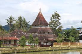 Kami berencana meningkatkan bangunan di antara bangunan utama masjid. File Masjid Al Muttaqin Mato Aia 2020 02 Jpg Travel Guide At Wikivoyage