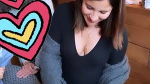 Die schöne schauspielerin hielt ihr privatleben zuletzt eher aus der öffentlichkeit heraus: So Schon Schwanger Chryssanthis Baby Shower Mit Gzsz Stars Promiflash De
