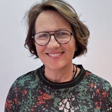 Oliver Vidal's Instagram, Twitter & Facebook