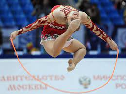 Ensinando corda, arco e bola, de bernardi, luciane maria de oliveira, lourenço, márcia regina aversani na amazon. A Brasileira Angelica Kvieczynski Disputa As Eliminatorias De Corda No Mundial De Ginastica Ritmica Ginastica Ginastica Ritmica Educacao Fisica