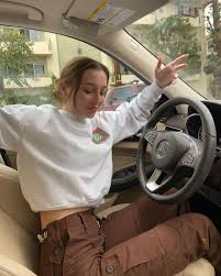 Proenza schouler fall winter 2021 video by daniel shea featuring: Proenza Schouler Pswl Logo Jersey Sweatshirt Of Emma Chamberlain On The Instagram Account Emmachamberlain March 8 2020 Spotern