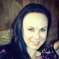 Amanda Schenk's Instagram, Twitter & Facebook