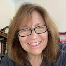 What are some recommendations for a licensed, insured painting contractor?