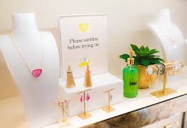 Let her shop from our necklaces, earrings, rings or gift sets. Kendra Scott Gift Card Austin Tx Giftly