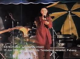 Siti nurhaliza has been married to dato' sri khalid mohamad jiwa since 2006. Sitihistory Twitter Search