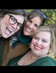 Happy daughters day to the wonderful daughters in my life. Jenny Hutchinson  Carl Thomps Ashley Prescott Barlow-Thompson Love you and there's nothing  you can do about it!! 🩵🩷🤍