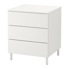 If it isn't, she is not afraid to point it out. Platsa Lipasto 3 Laatikkoa Valkoinen Fonnes Valkoinen Ikea Drawers Ikea Storage Furniture