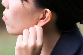 How to Reopen a Closed Ear Piercing Safely