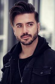 The wide variety ranges from short and sleek haircuts to long hairstyles with braids, twists, dreadlocks, and more! Simple Hair Style Images Men Novocom Top
