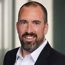 Eric Benner's Instagram, Twitter & Facebook