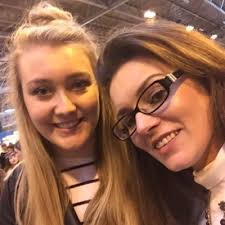 Selina Holder (@selmoon1)