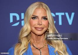 35 Photos & High Res Pictures