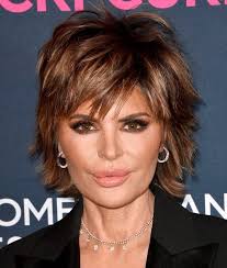 Esplorate i migliori tagli di capelli e acconciature per le donne 40, 50, 60 e 70+:. Capelli 9 Tagli Giovanili E Acconciature Per Donne Mature Donne Sul Web