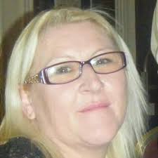 Martina Rowe's Instagram, Twitter & Facebook