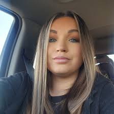 Hey teachers, is anyone going to Disney during the school year to avoid  school breaks? This is my dream lol, is it possible?! 👩‍🏫 🍎 ✏️ 🍏 📚