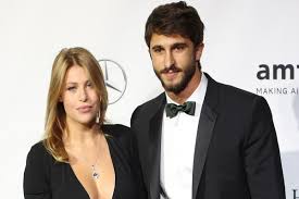 Aspetta il secondo figlio dal marito justin ervin. Barbara Berlusconi In Dolce Attesa Per La 4 Volta