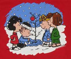 Pin By Lorrie Bigger On Holiday Christmas Charlie Brown Christmas Charlie Brown Christmas Tree Peanuts Gang Christmas